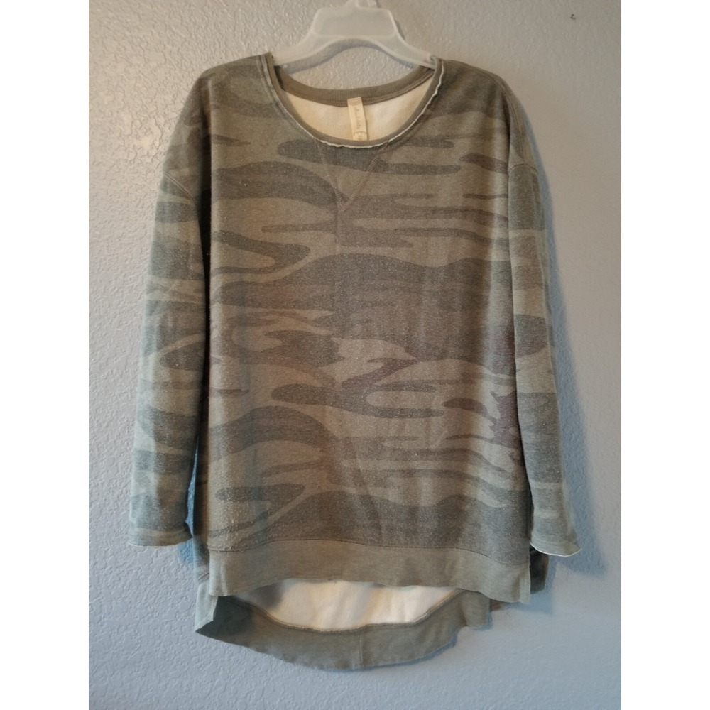 ALTAR'D STATE Oversized Beach Sweatshirt Distressed Grunge Camo Green Size XS